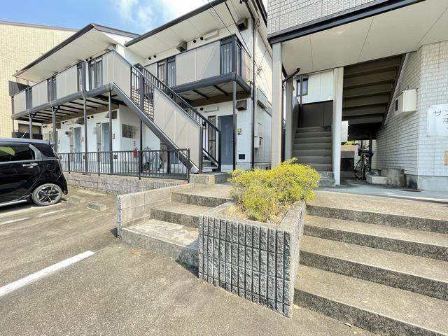 サンビレッヂ平和が丘　ＥＡＳＴ エントランス