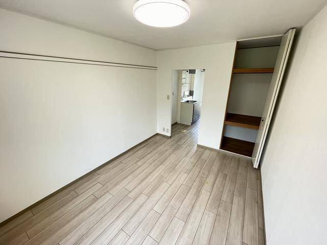 サンビレッヂ平和が丘　ＥＡＳＴ リビング