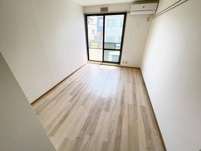 サンビレッヂ平和が丘　ＥＡＳＴ リビング