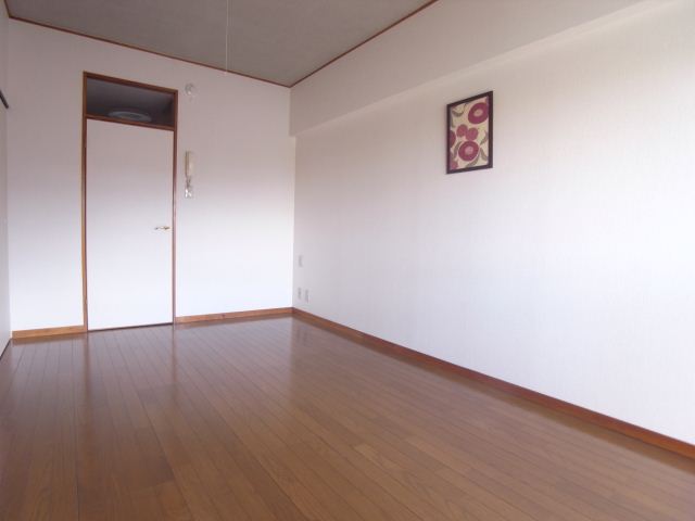 鏡ヶ池ハイツ 収納