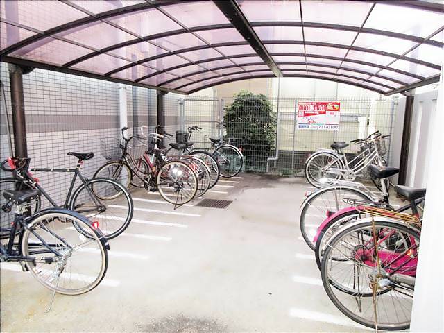 エンジェル御器所 駐車場