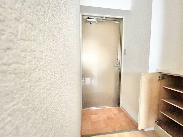ちくさ正文館Ｓビル 玄関