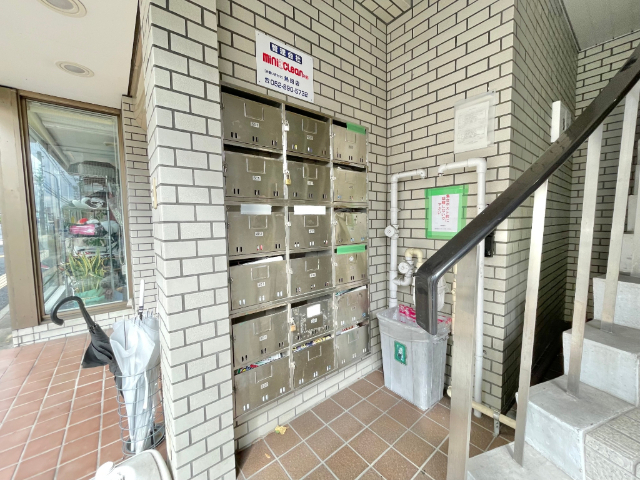 ちくさ正文館Ｓビル ロビー