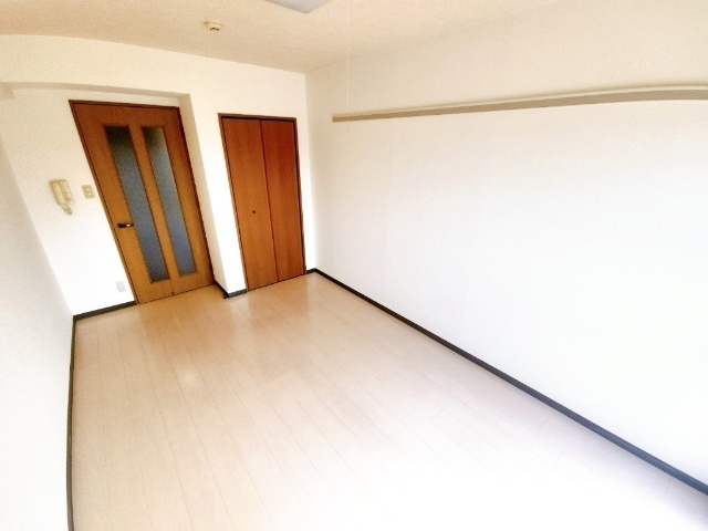 長谷川１７番館 リビング