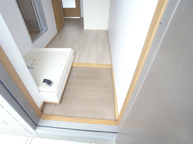 セカンド明寿 玄関