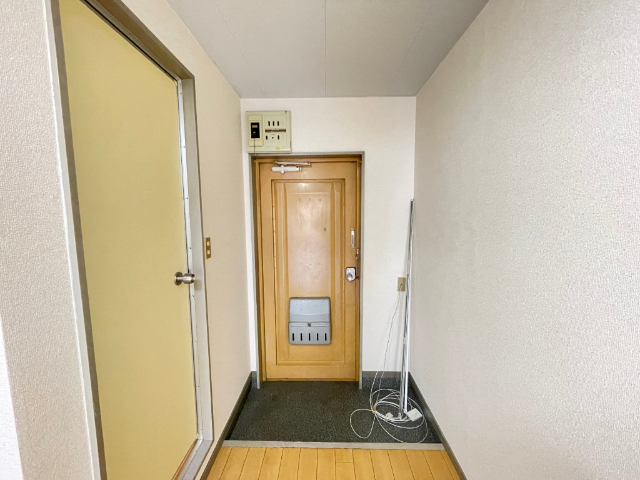幸川マンション南館 玄関
