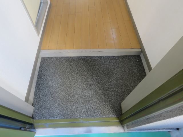 幸川マンション南館 玄関