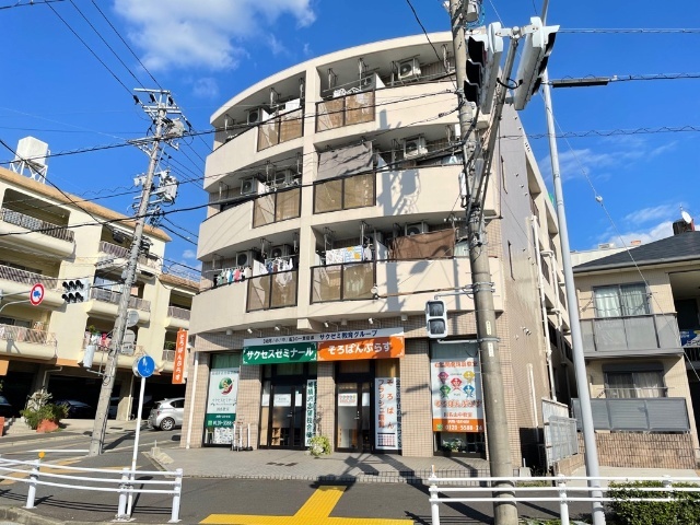 エクセレンス山中 外観