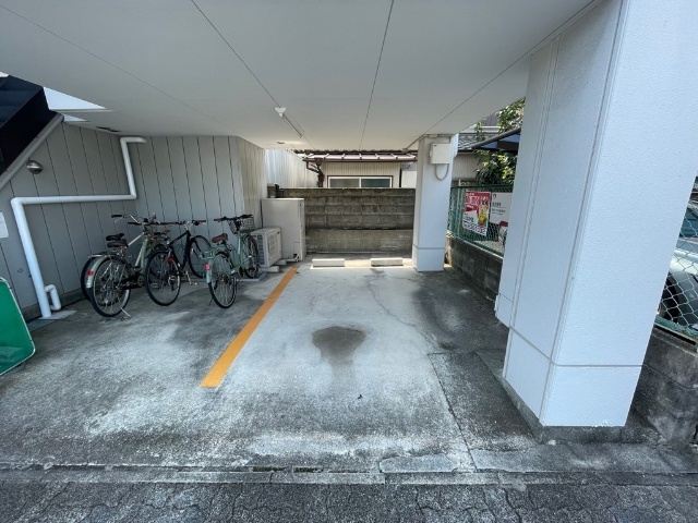 Ｂｅ　Ｈｏｕｓｅ 駐車場