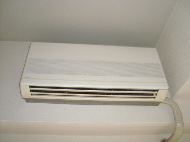 アーバングレーファースト エアコンが設備です。