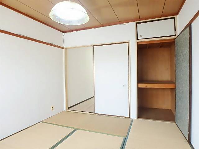 コーポ山里 収納