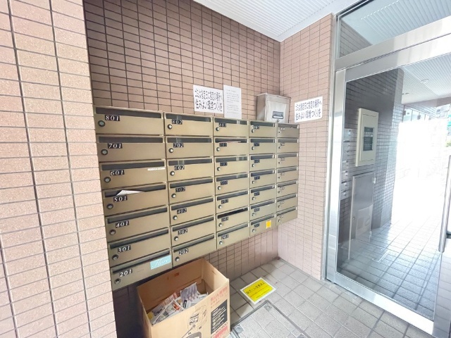 ウインズ原 エントランス