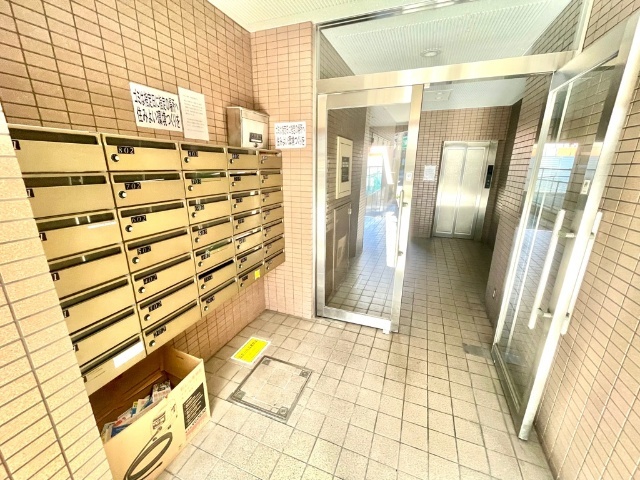 ウインズ原 ロビー