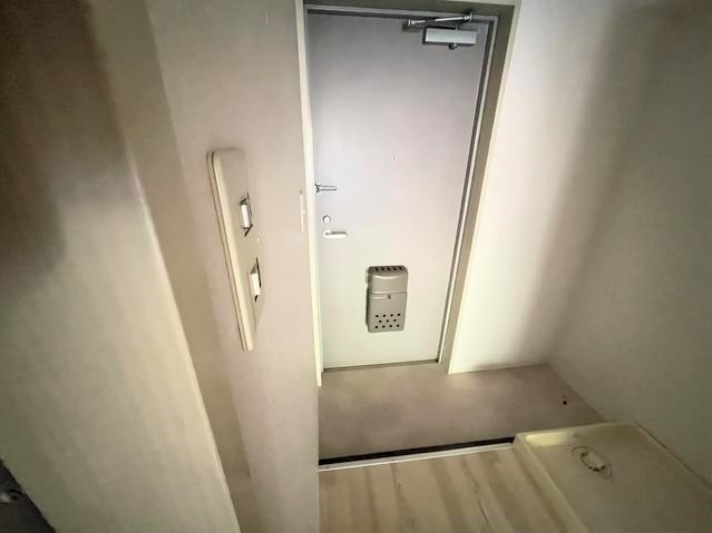 アヴニール菊水 玄関