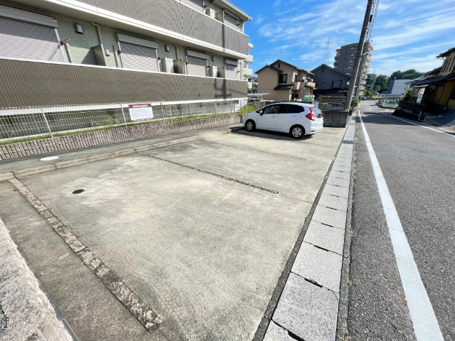 リバーサイドＫＤ 駐車場