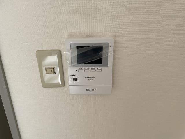 ルーブル高 セキュリティ