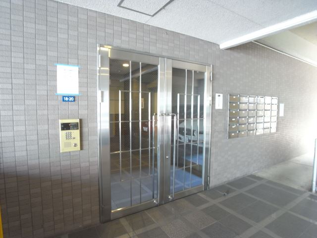 パル松ヶ枝 エントランス