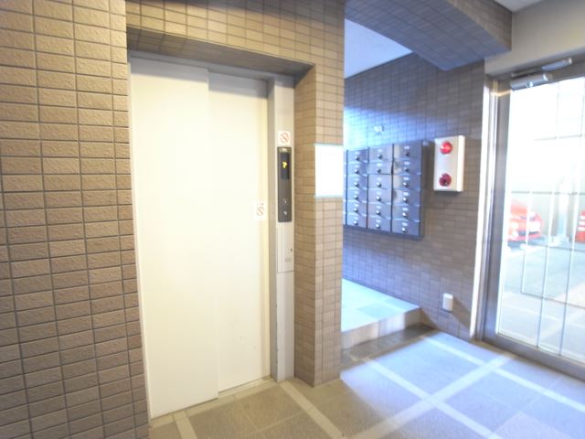 パル松ヶ枝 エントランス