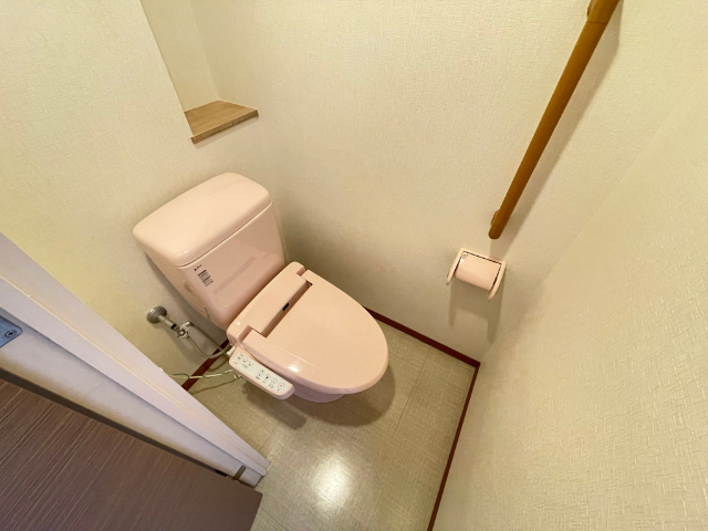 フォレスト那古野 屋根アリの駐輪場です