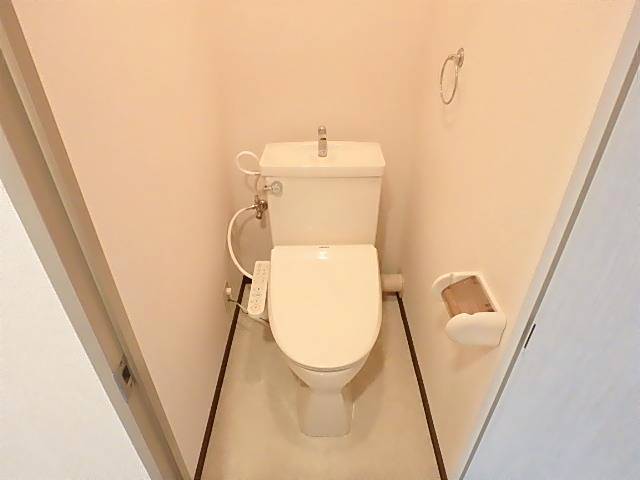 フラワール駒方 トイレ