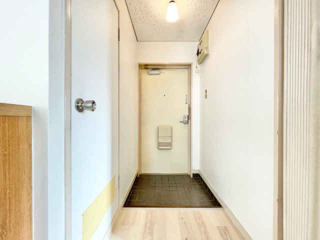 ＭＹビル 玄関