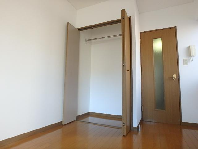 リーザ川名 収納