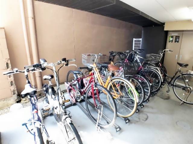 Ｆｏｒｅｓｔａ山西Ⅱ 駐車場