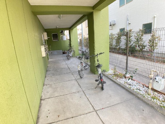 ライフ白金 駐車場
