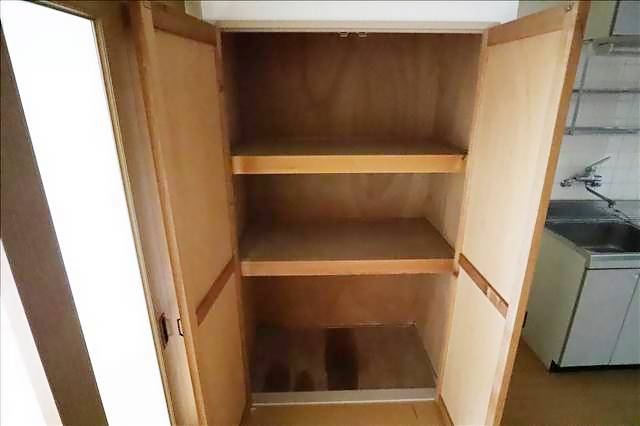 グロリアス本山 収納