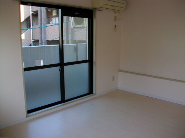 ジョイフル元八事 白基調のお部屋です