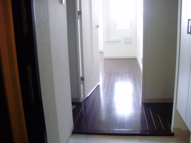 エスティメゾン東別院 玄関