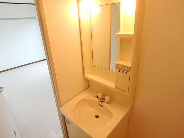 明和マンション 洗面所