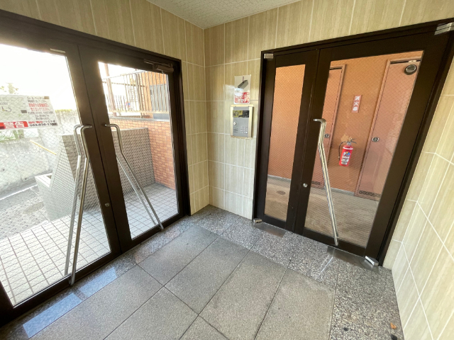 ヒルズ本山南 ロビー