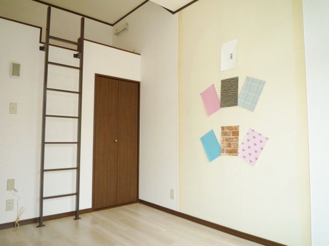 フラッツ本郷 リビング
