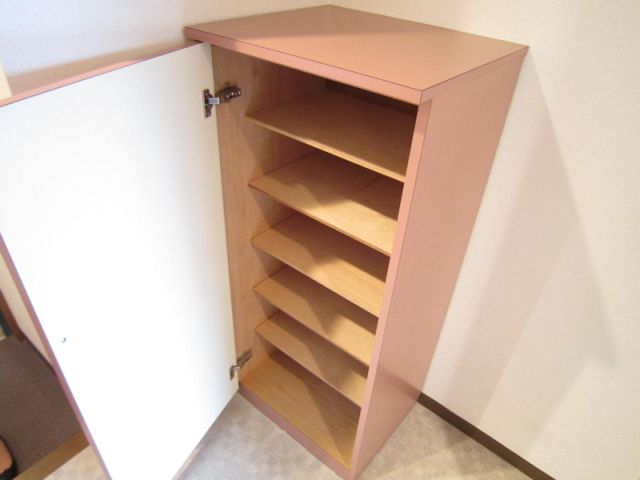 アーバンコート小松 下駄箱付いております♪