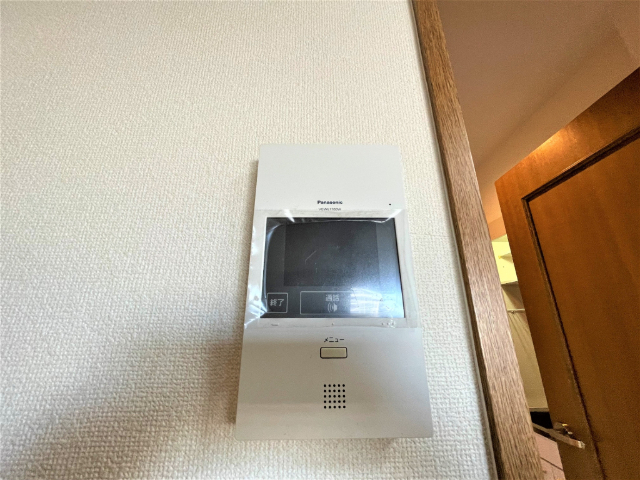 アーバンコート小松 セキュリティしっかり！オートロックの他に監視カメラも！