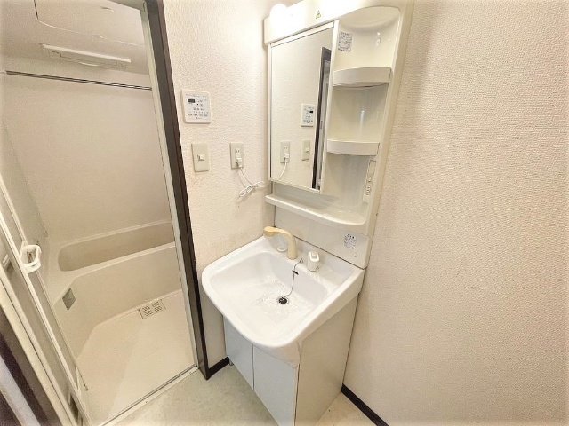 クレバネス町屋 洗面所