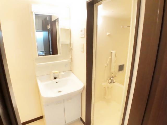 クレバネス町屋 洗面所