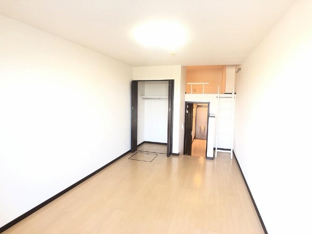 クレバネス町屋 リビング