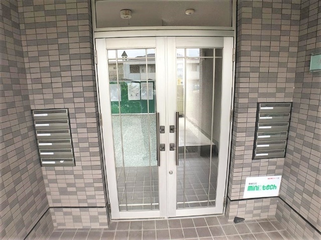Ｈ．Ｉ．Ｐ エントランス