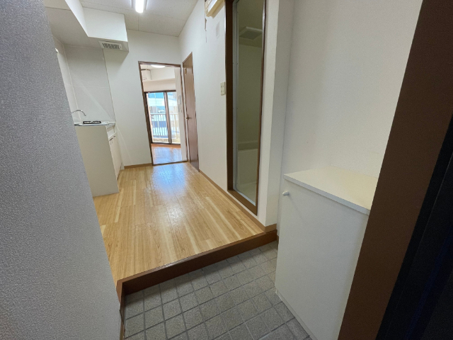 アルファビル 玄関