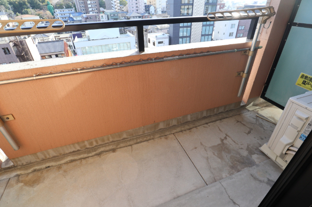 ホワイトヒルズ本山 ベランダ