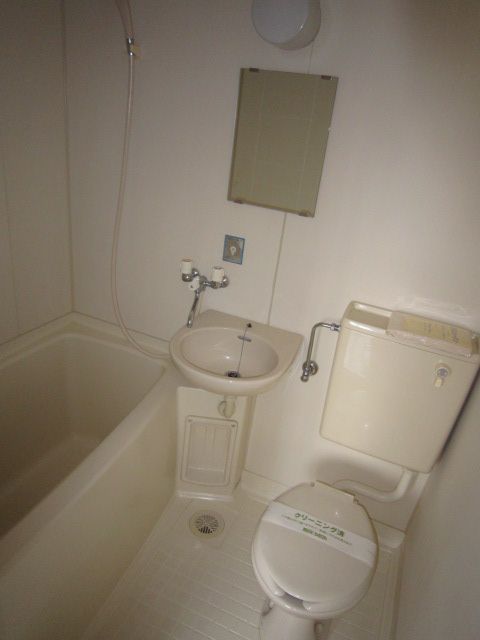 コンドミニアム御器所 玄関
