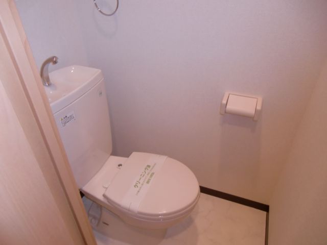 ステーションビル・舞 トイレです