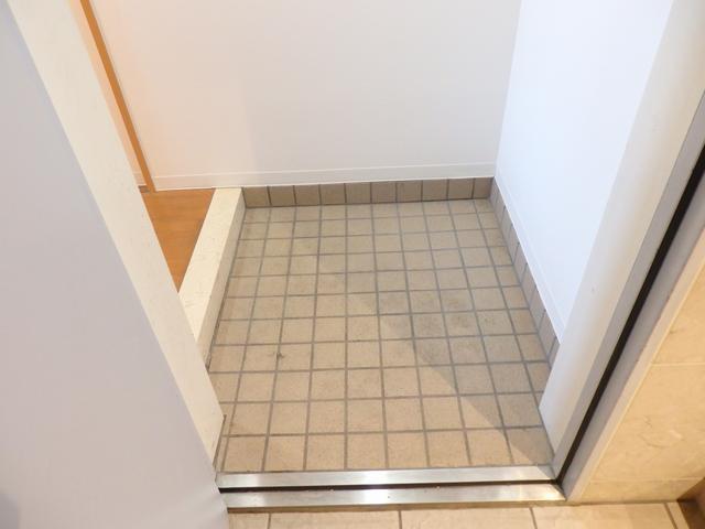 アールズコート一社東 玄関