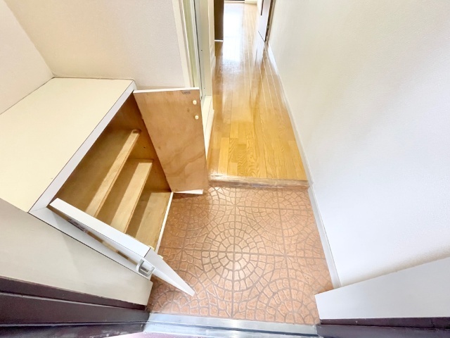 アンシャンテ川原 玄関