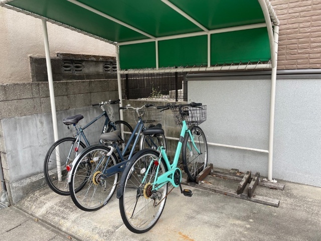 コーポイーグルⅡ 駐輪場