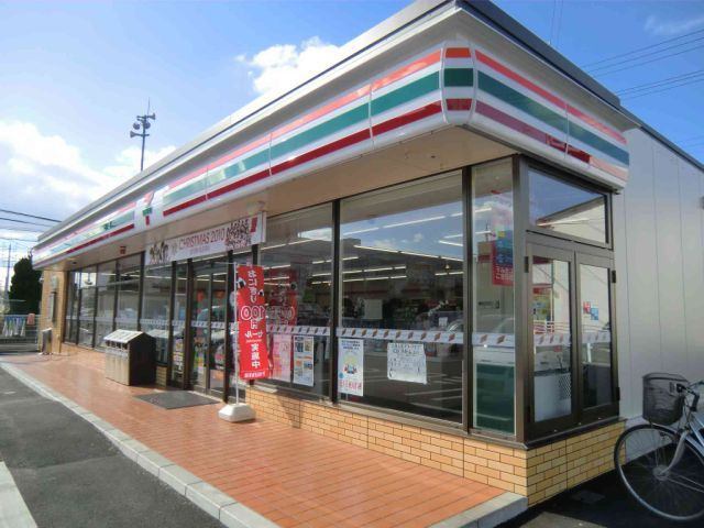 Ｐｅａｃｅ　Ｌｉｆｅ セブンイレブン津市一身田中野店