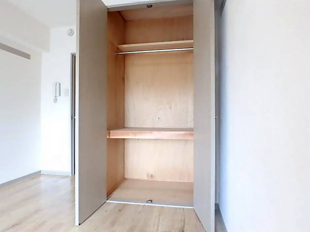 フラワール駒方 収納
