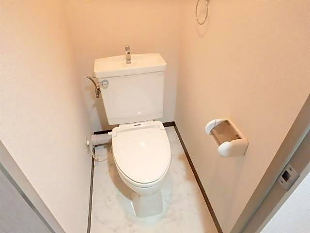 フラワール駒方 トイレ